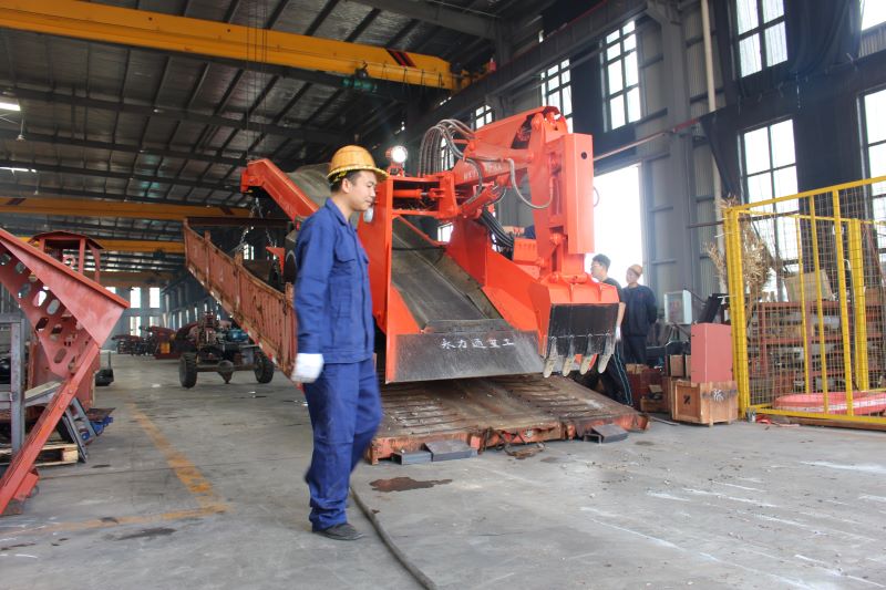 挖掘式扒渣機